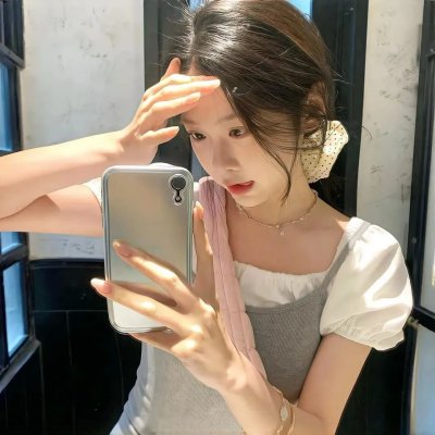 君有云